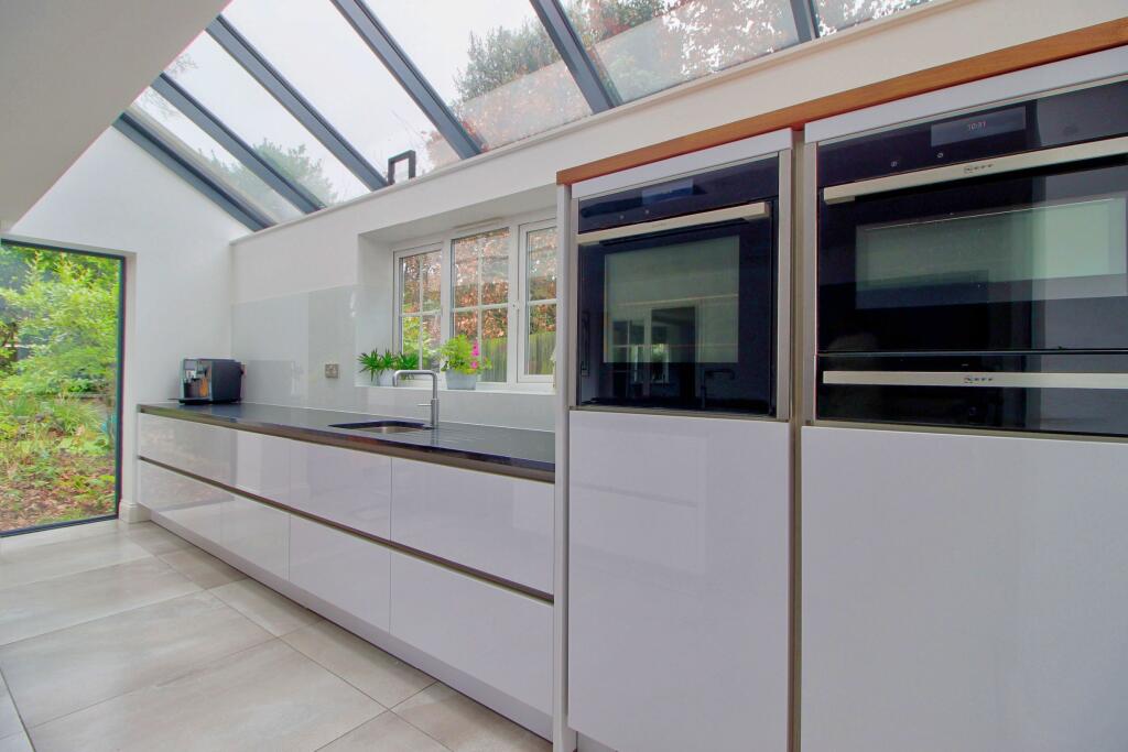 Glass roof &amp; large picture windows