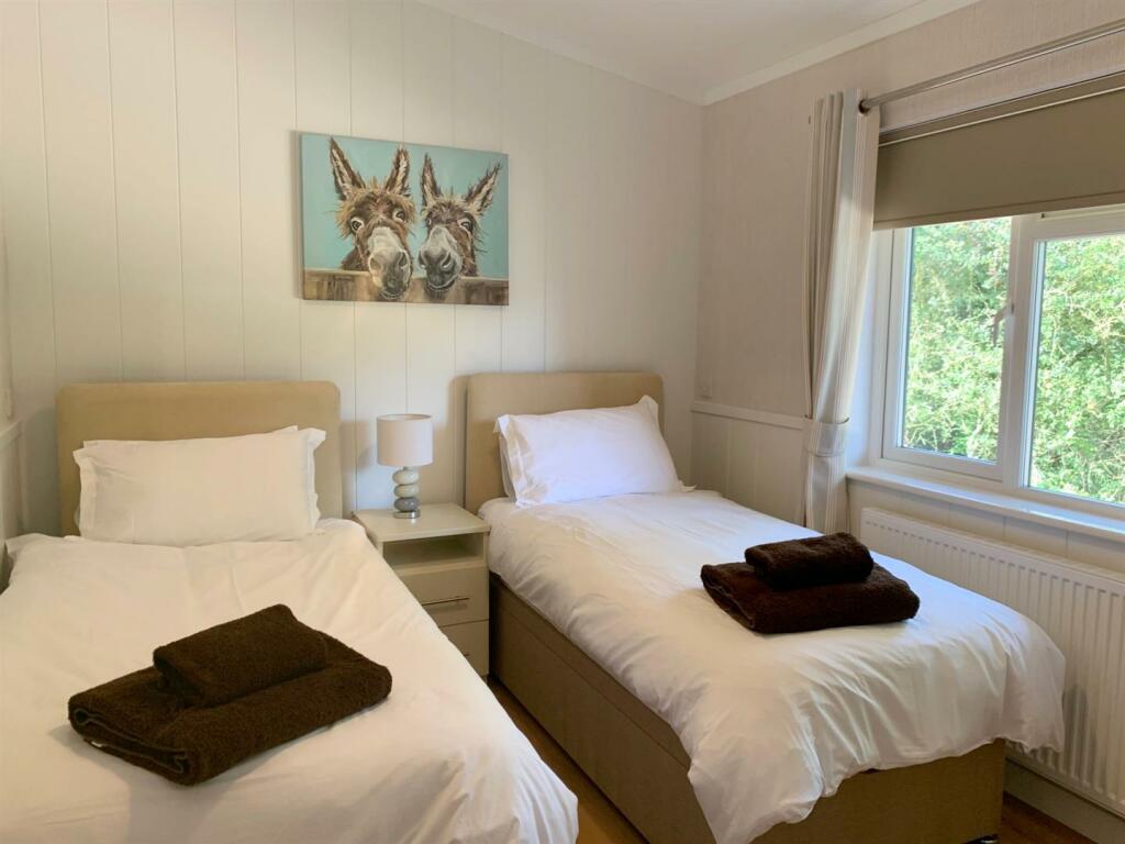 BEDROOM 2 PHOTO