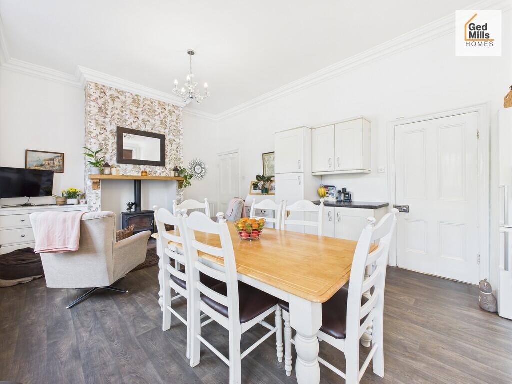 CAM04261G0-PR0064...