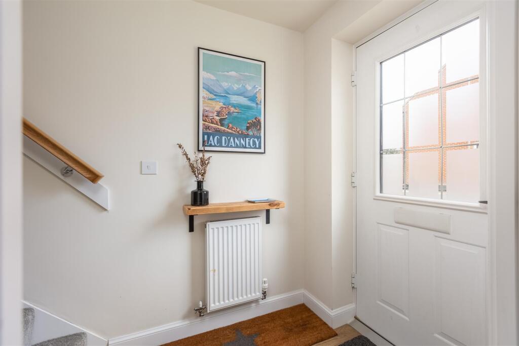 Dove Road 20 Hallway.jpg