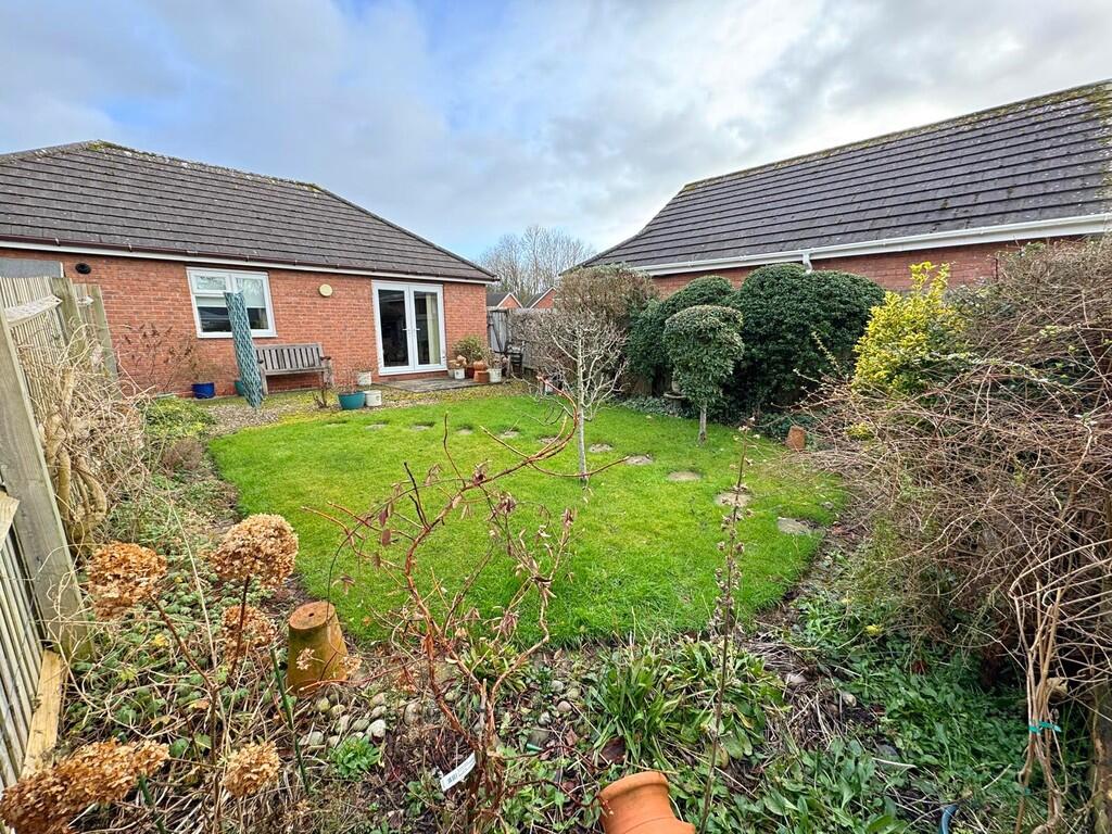 Facetune_27-01-20...