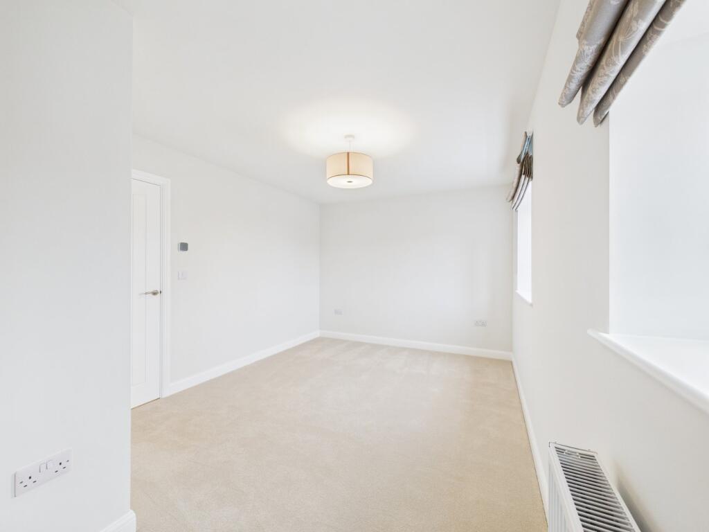 Bedroom 1 (1)