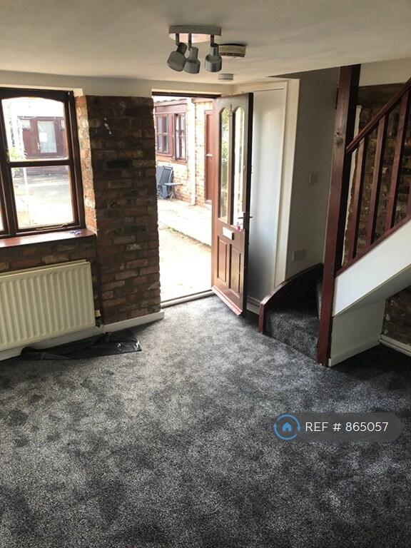 2 Mkt Court Downstairs Sitting Room