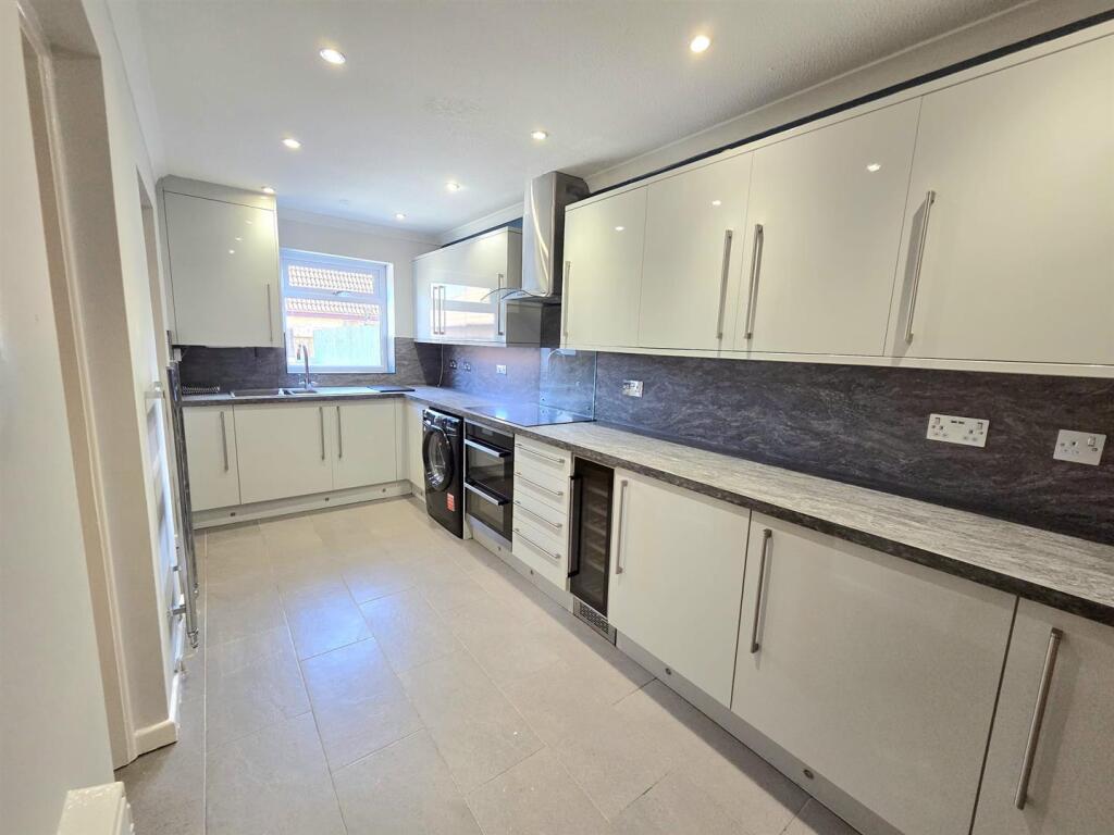 WhatsApp Image 2025-07-10 at 15.18.50 (7).jpeg