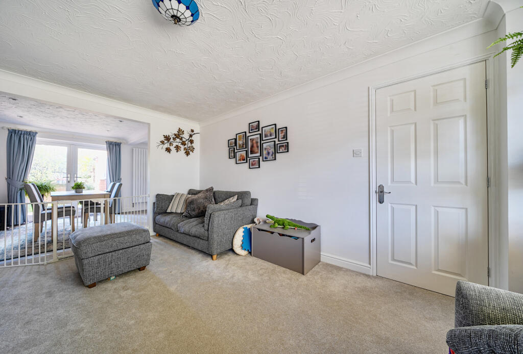 1359377-6-68d538e...