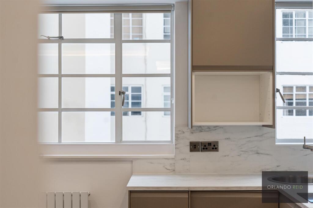 Flat E18, Sloane Avenue Mansions SW3 3JP-8.jpg