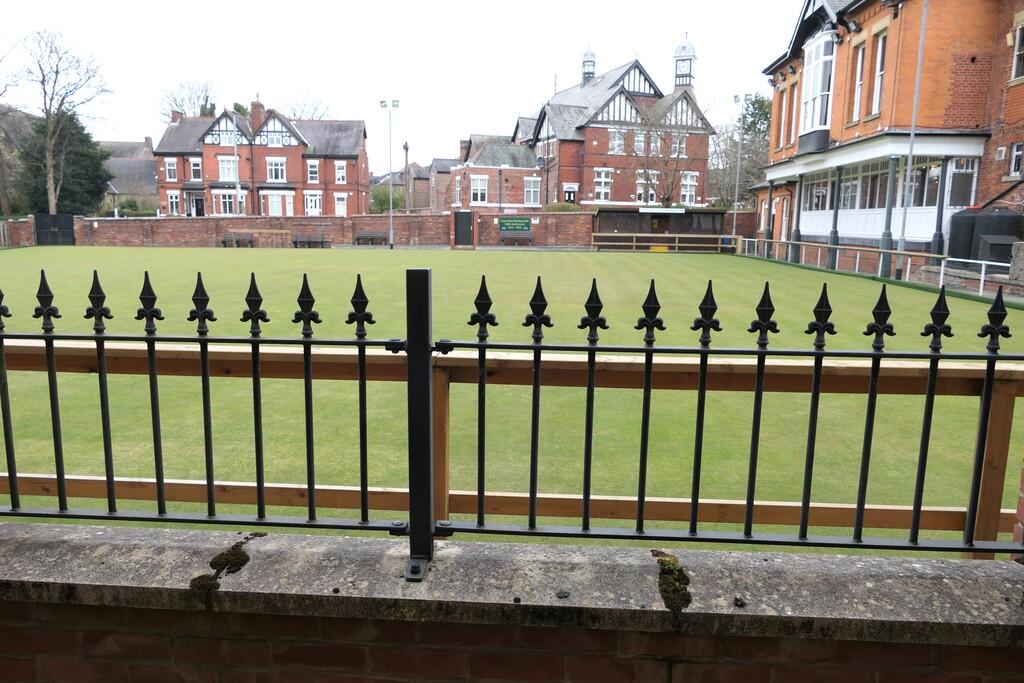 chorltonview2bowl...