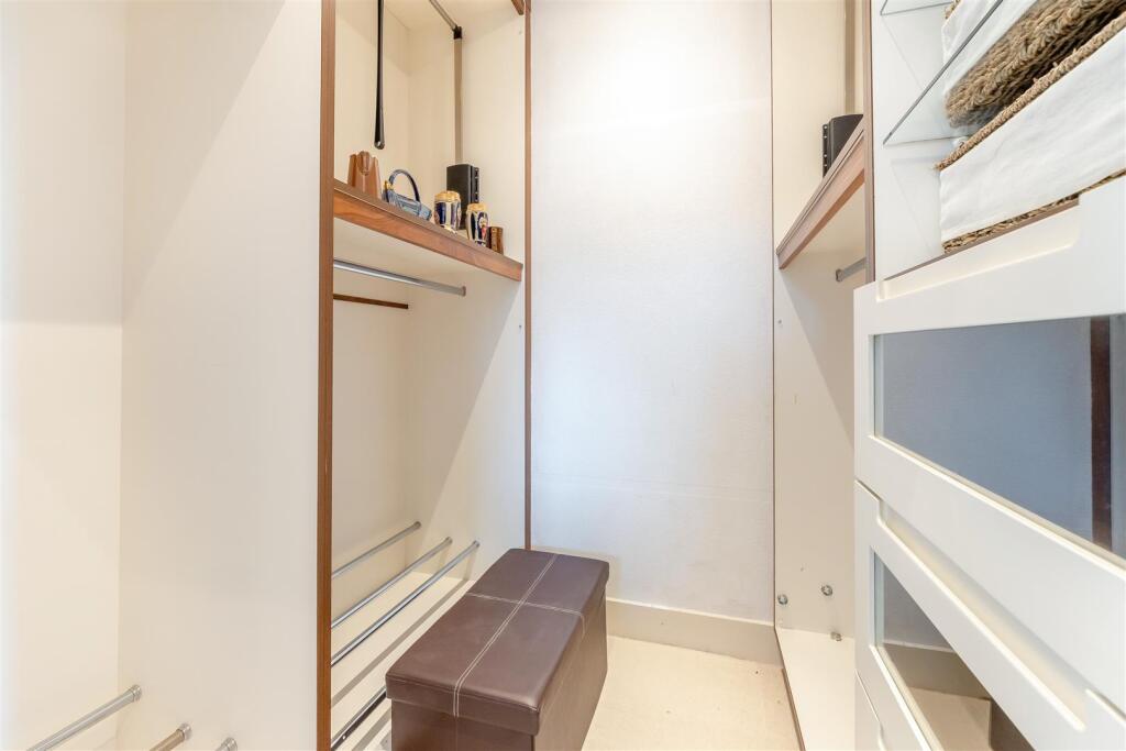 8654181-interior42.jpg