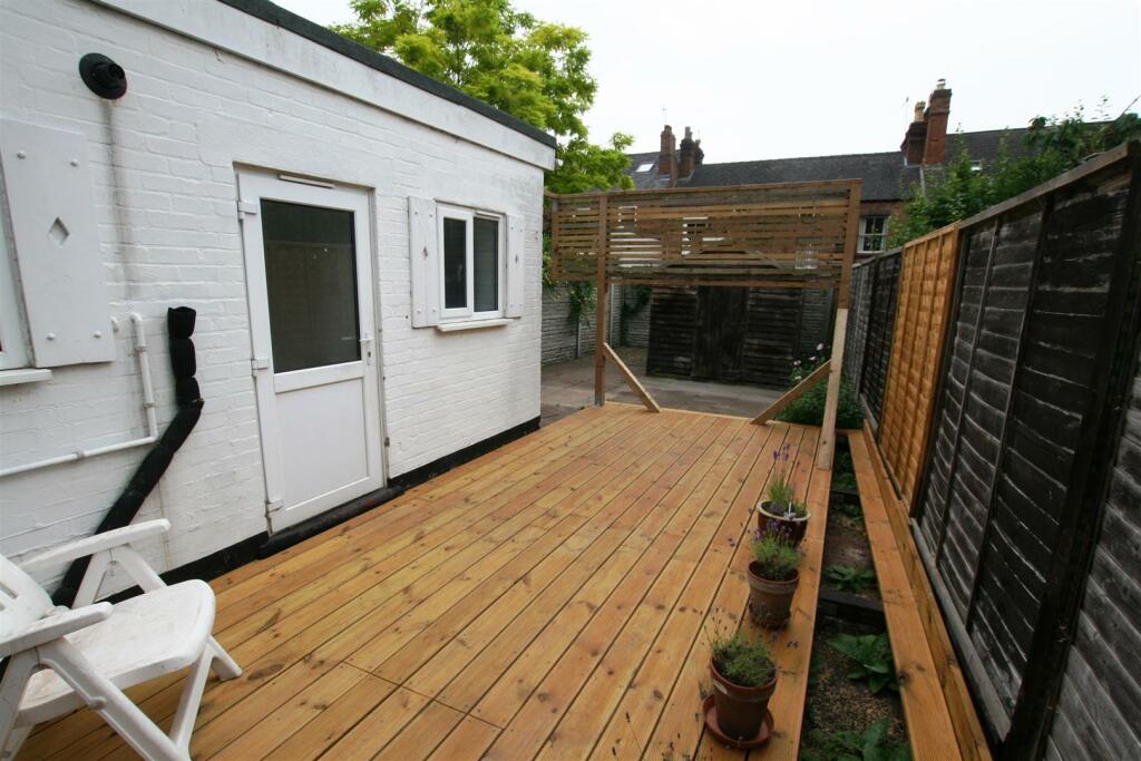 colehill,2garden.JPG