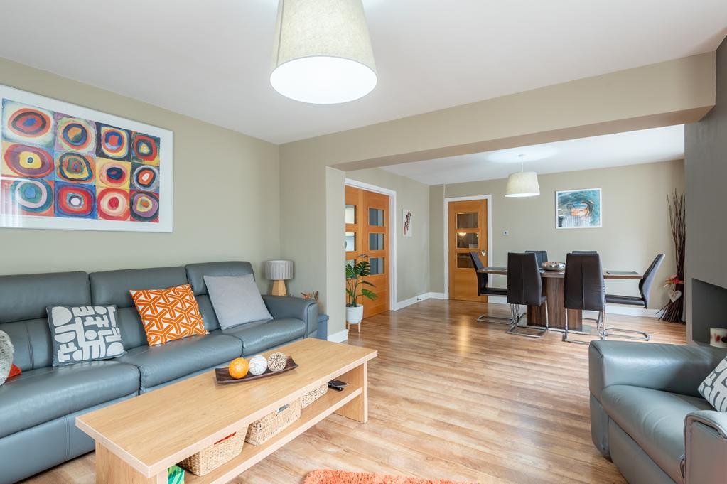 Station Court, Leven, KY8