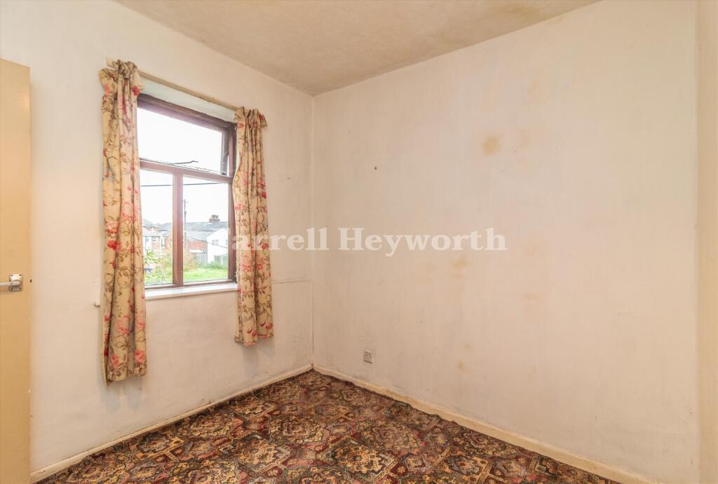 Bedroom 2 T202511191231.jpg