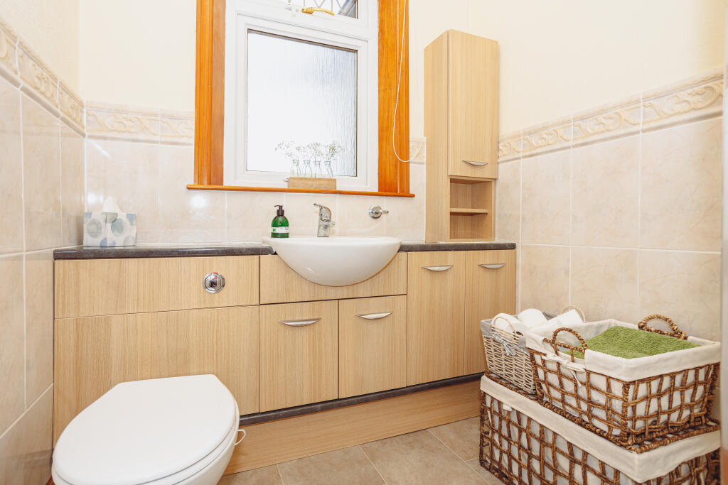 Family Shower Room