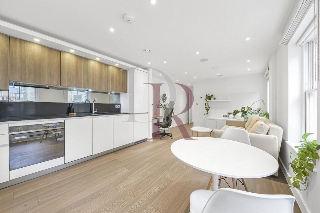 RECEPTION &amp; KITCHEN