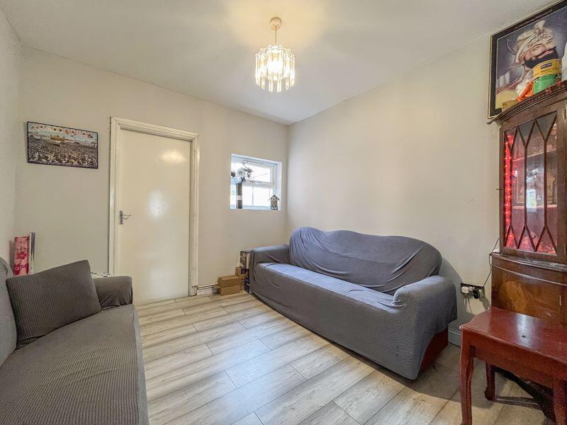 SITTING ROOM