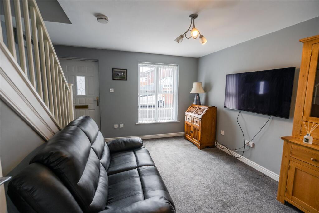 Living Room (2)