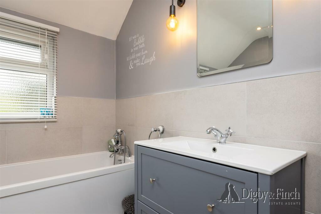 120, Bingham Road Radcliffe-On-Trent, NG12 2GT-26w