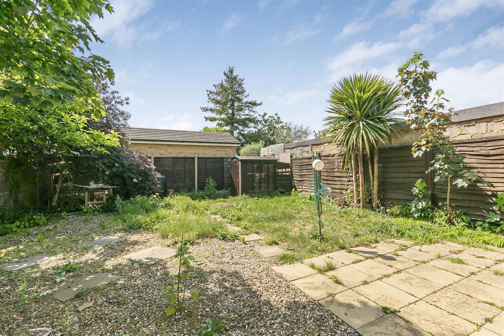 Feltham Road Garden3.JPG