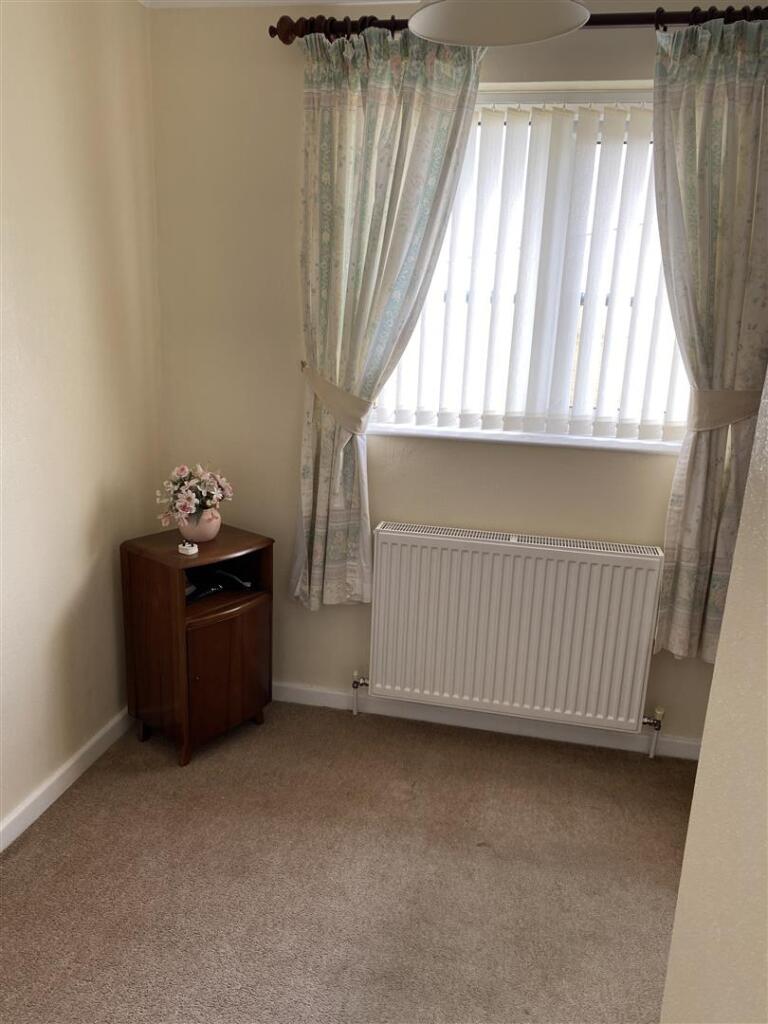 Bedroom no.3 front: