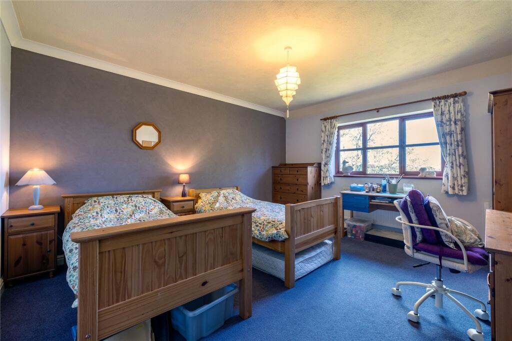 4 Bedrooms