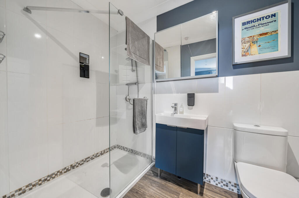 1314987-6-685c376...