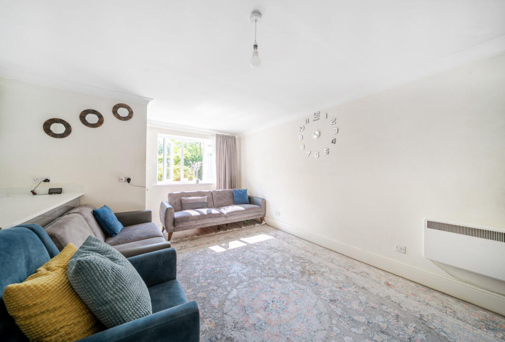 11-6823653bd5163-...