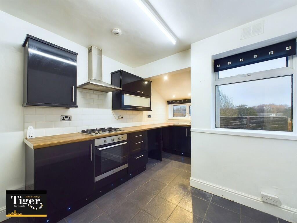 CAM02176G0-PR0399...