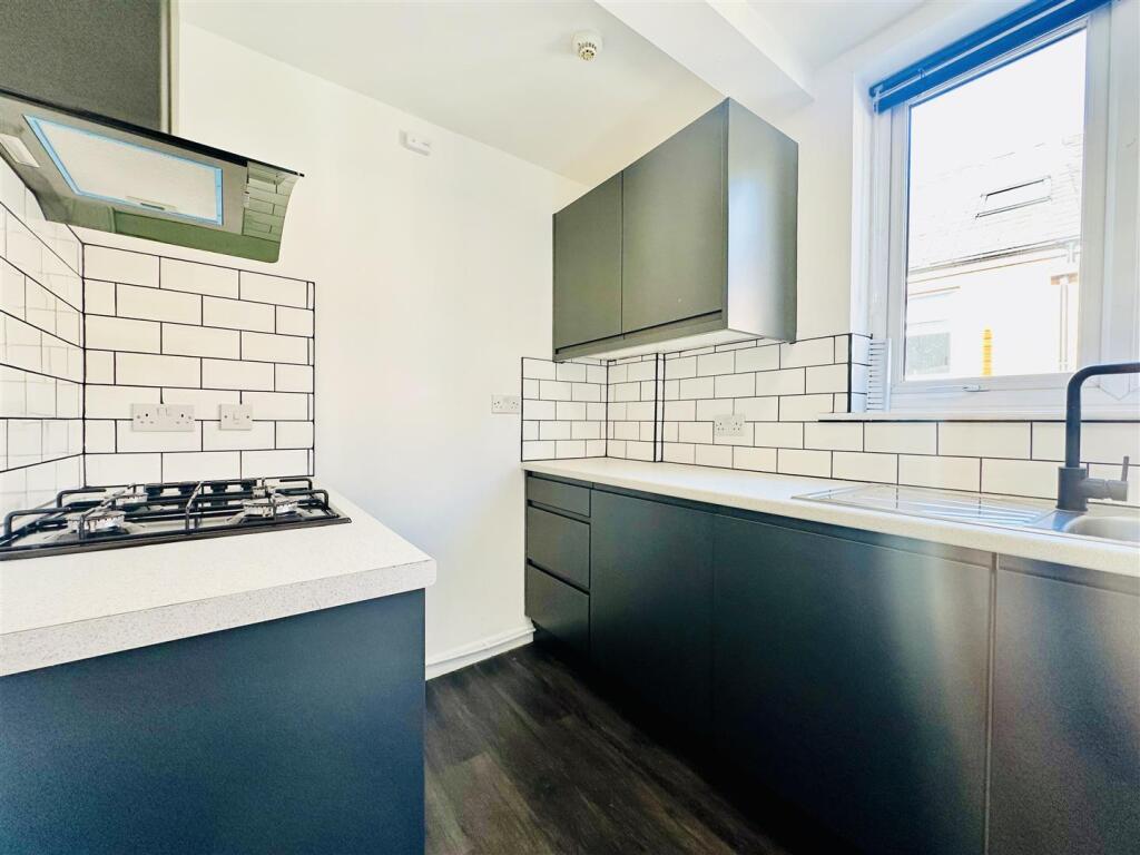 Kitchen 2
