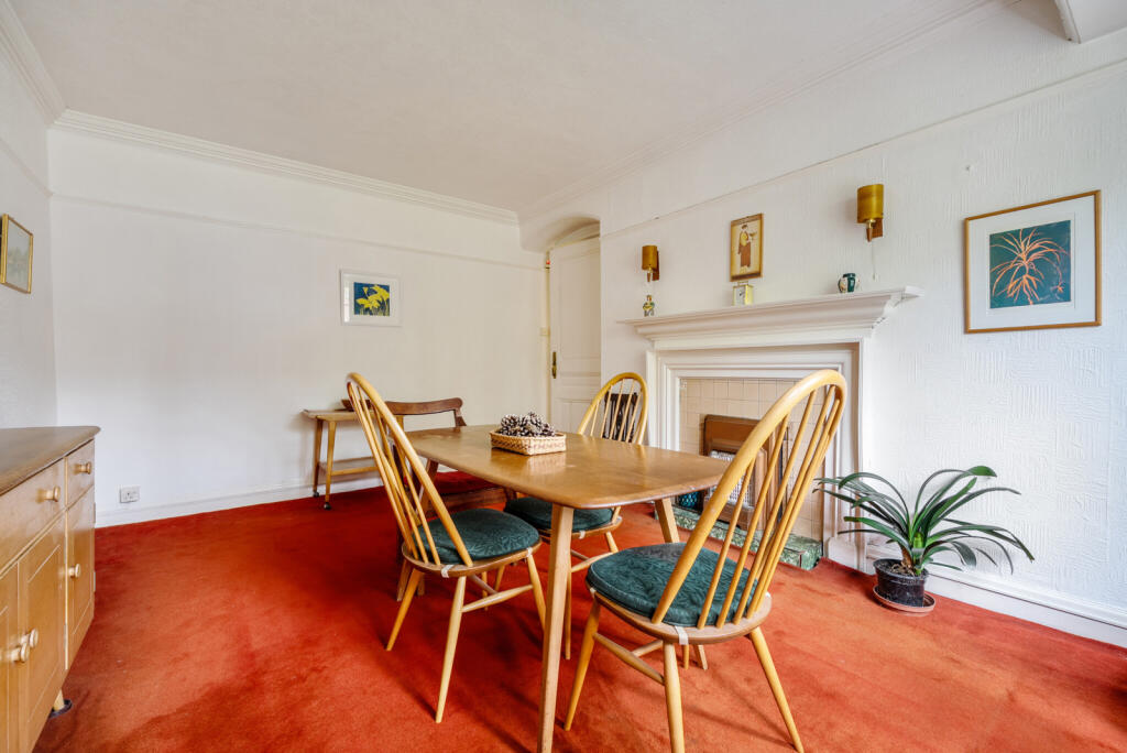 1368968-12-68efa1...