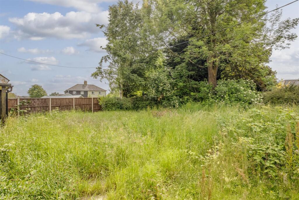 2 Elizabeth Road, HP14 3QT-6.jpg