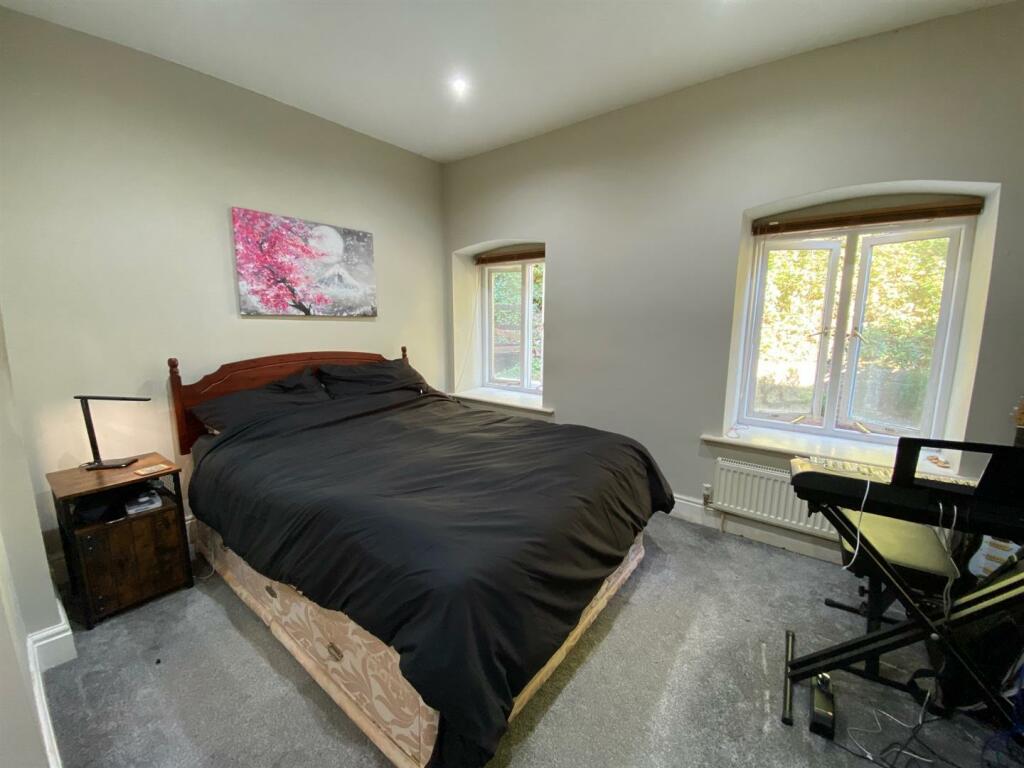 Bedroom One.jpg