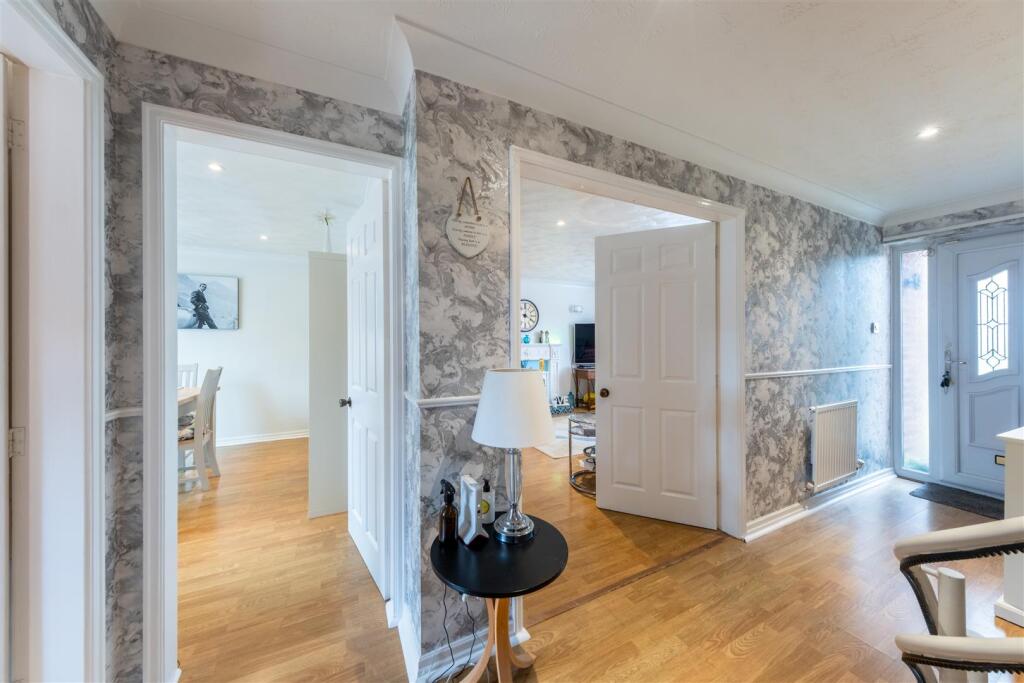 26 Chesterfield Close-021.jpg