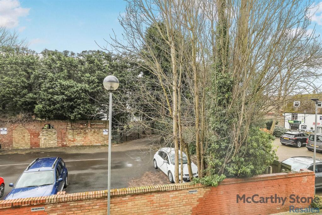 12elmtreecourt-12.jpg