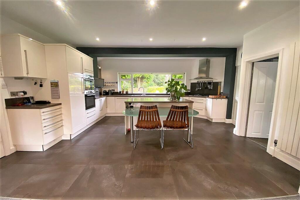 Living-Dining Kitche