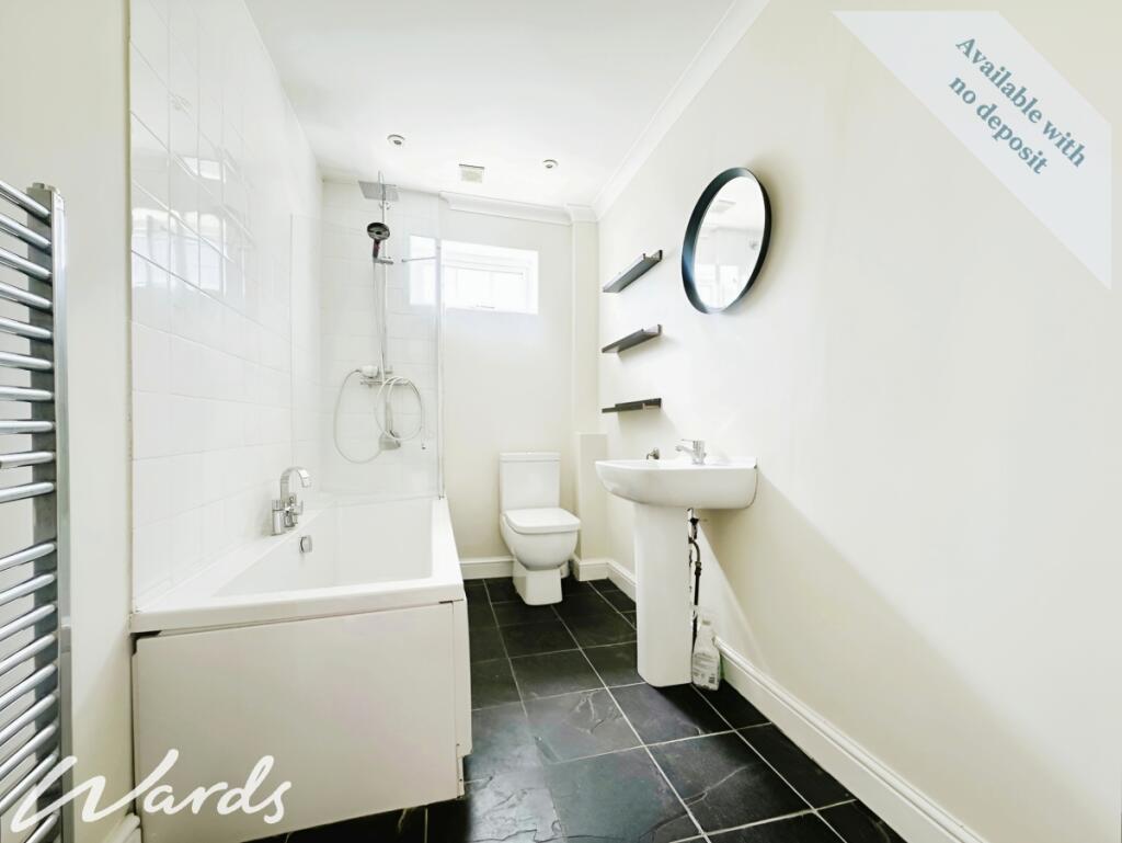 21e7b2f4-Bathroom