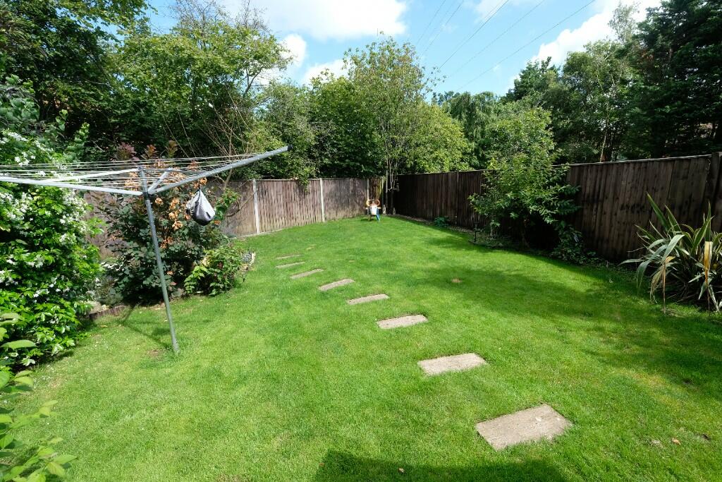 GARDEN 
