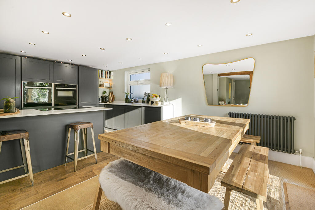 Kitchen/Breakfast Room