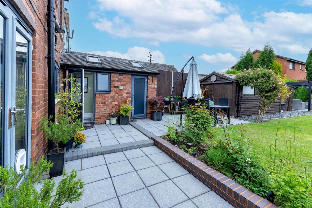 Rear Patio 1 SAPL5063-20250517-DxO_DeepPRIME XD2s.