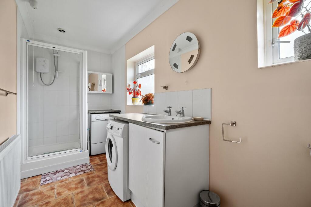 Shower Room/Utility