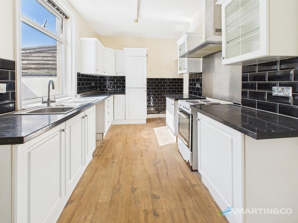 CAM02318G0-PR0439...