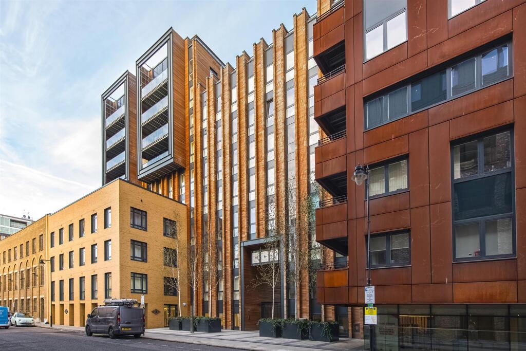 Exterior 2
