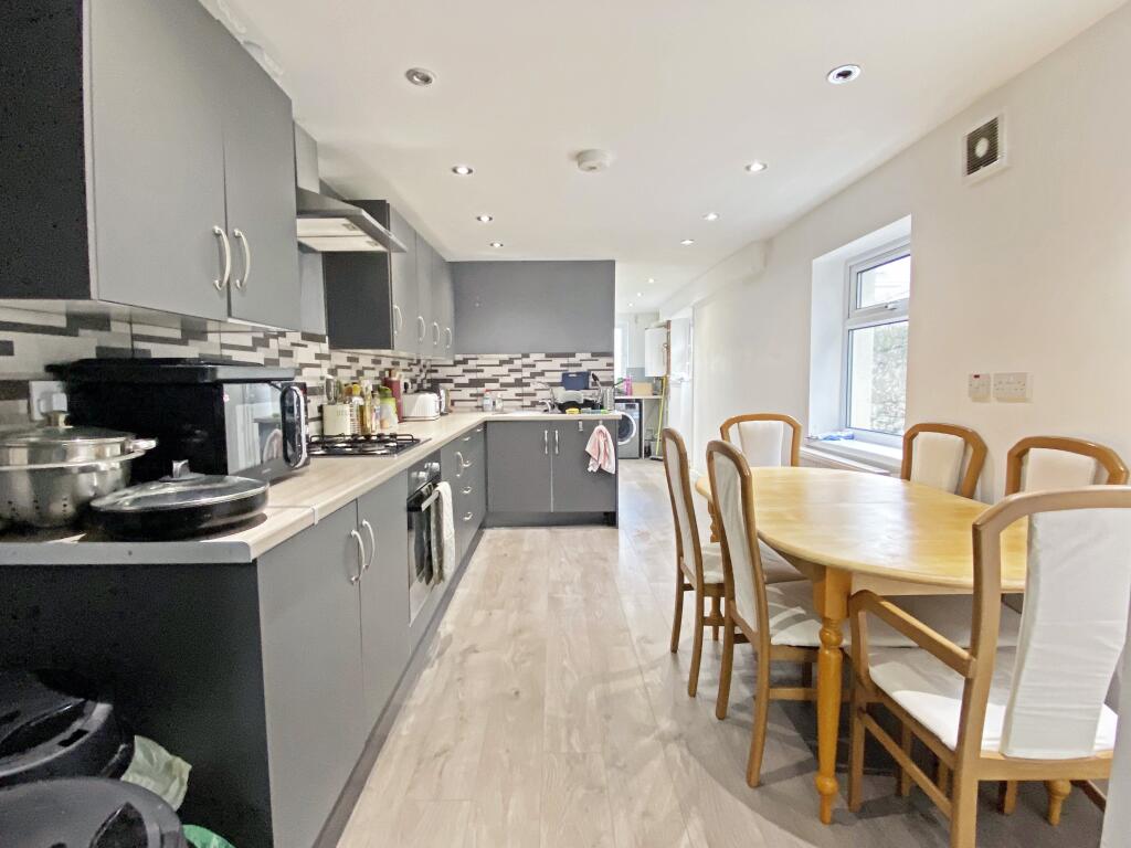 Kitchen_47Elm_c