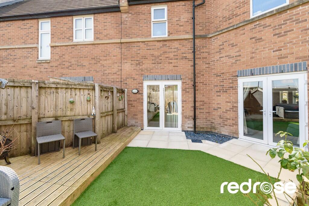 web_16 Barnes Wal...