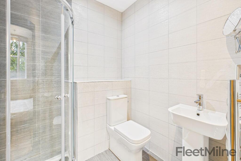 Ensuite bathroom