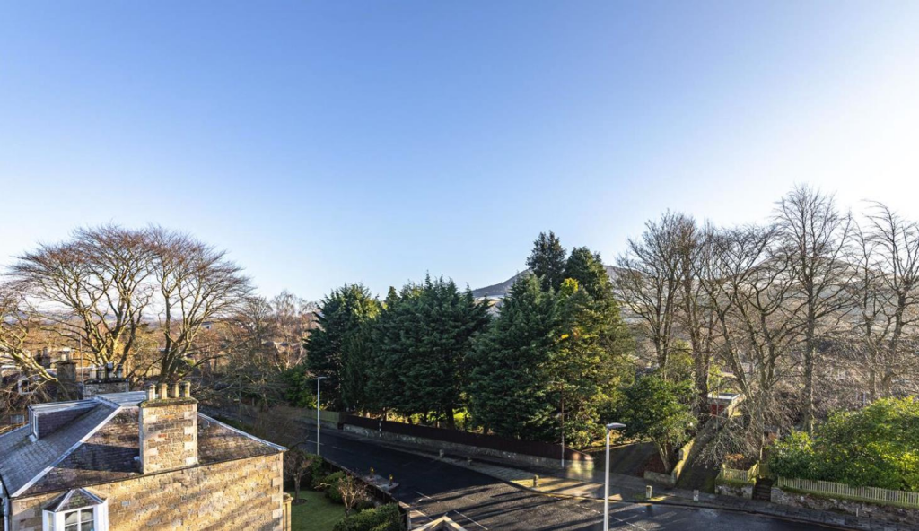 14 Westgrove View 1
