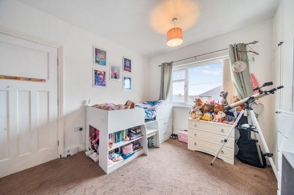 1368861-7-68f2420...