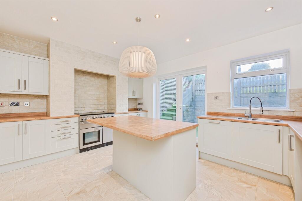 Fairfields Hill, Polesworth, Tamworth