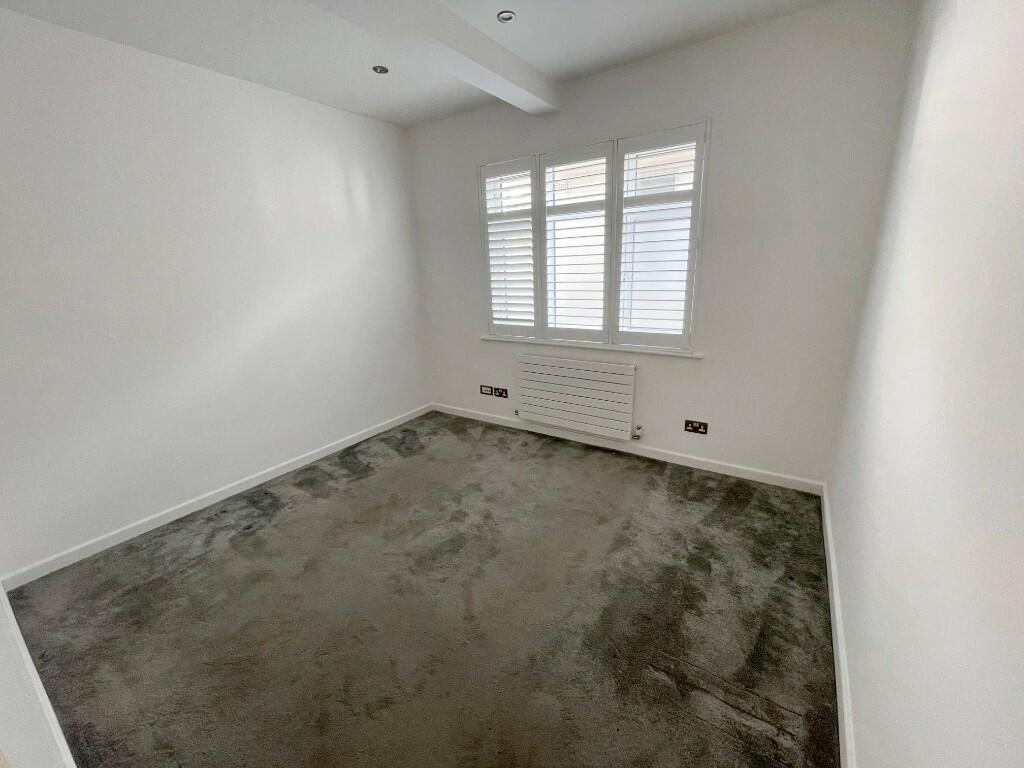BEDROOM 4 (GF)