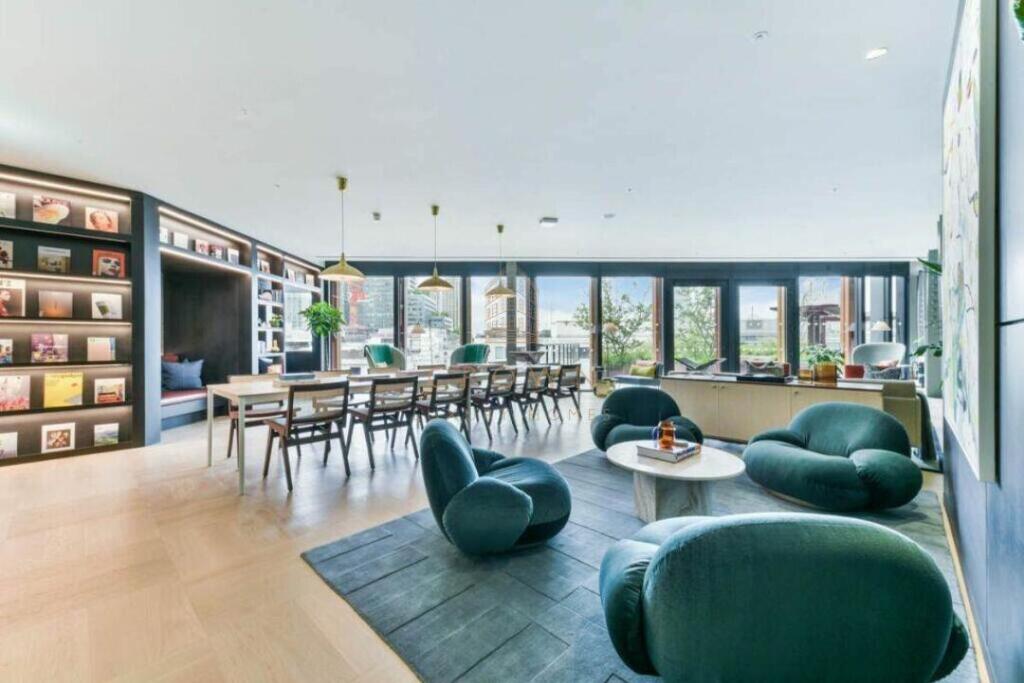 One Crown Place, N1301 (16).jpg