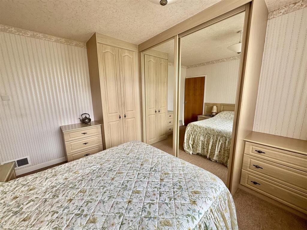 Bramleys Estate Agents - Sefton Avenue - Elland (1