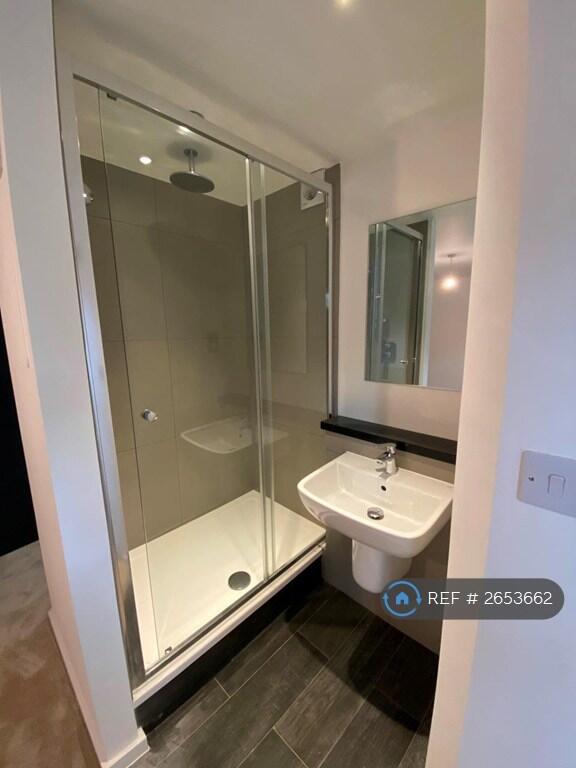 Bedroom 1 - Ensuite